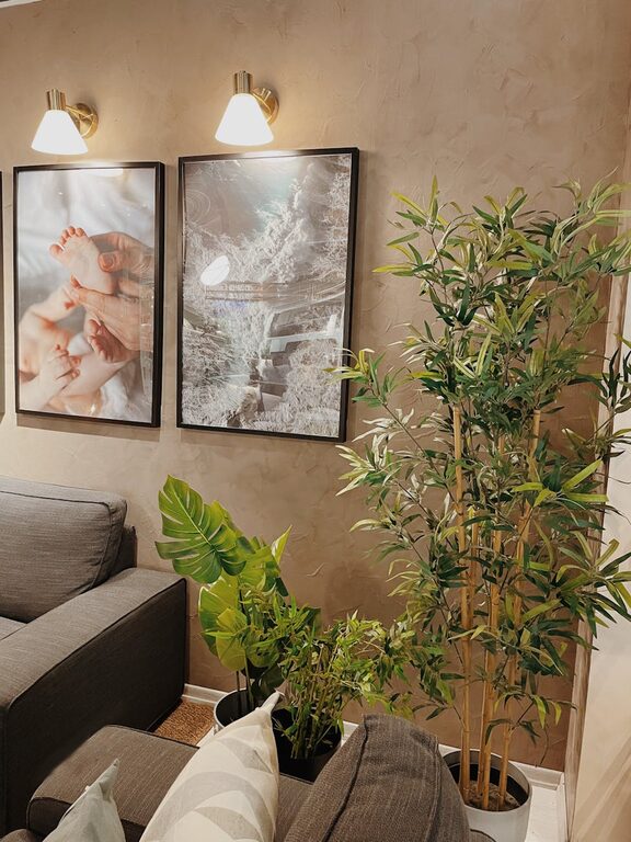 Simple Tips for Creating a Cosy and Inviting Living Room Atmosphere